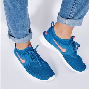 Blue nike juvenates w/ coral accents